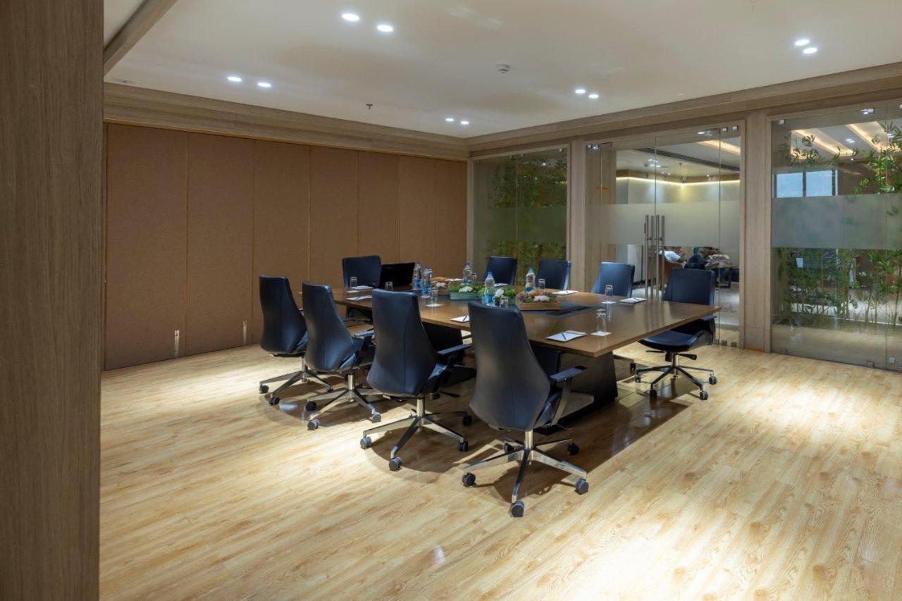 Sarovar Portico Morbi Екстер'єр фото