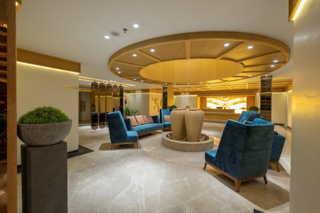 Sarovar Portico Morbi Екстер'єр фото