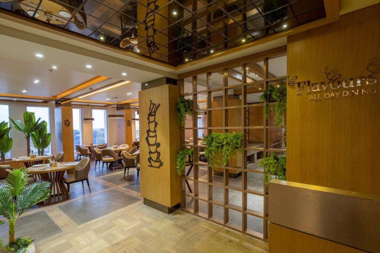 Sarovar Portico Morbi Екстер'єр фото