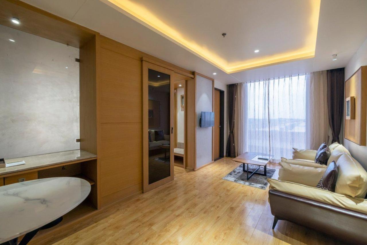 Sarovar Portico Morbi Екстер'єр фото
