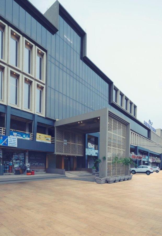 Sarovar Portico Morbi Екстер'єр фото