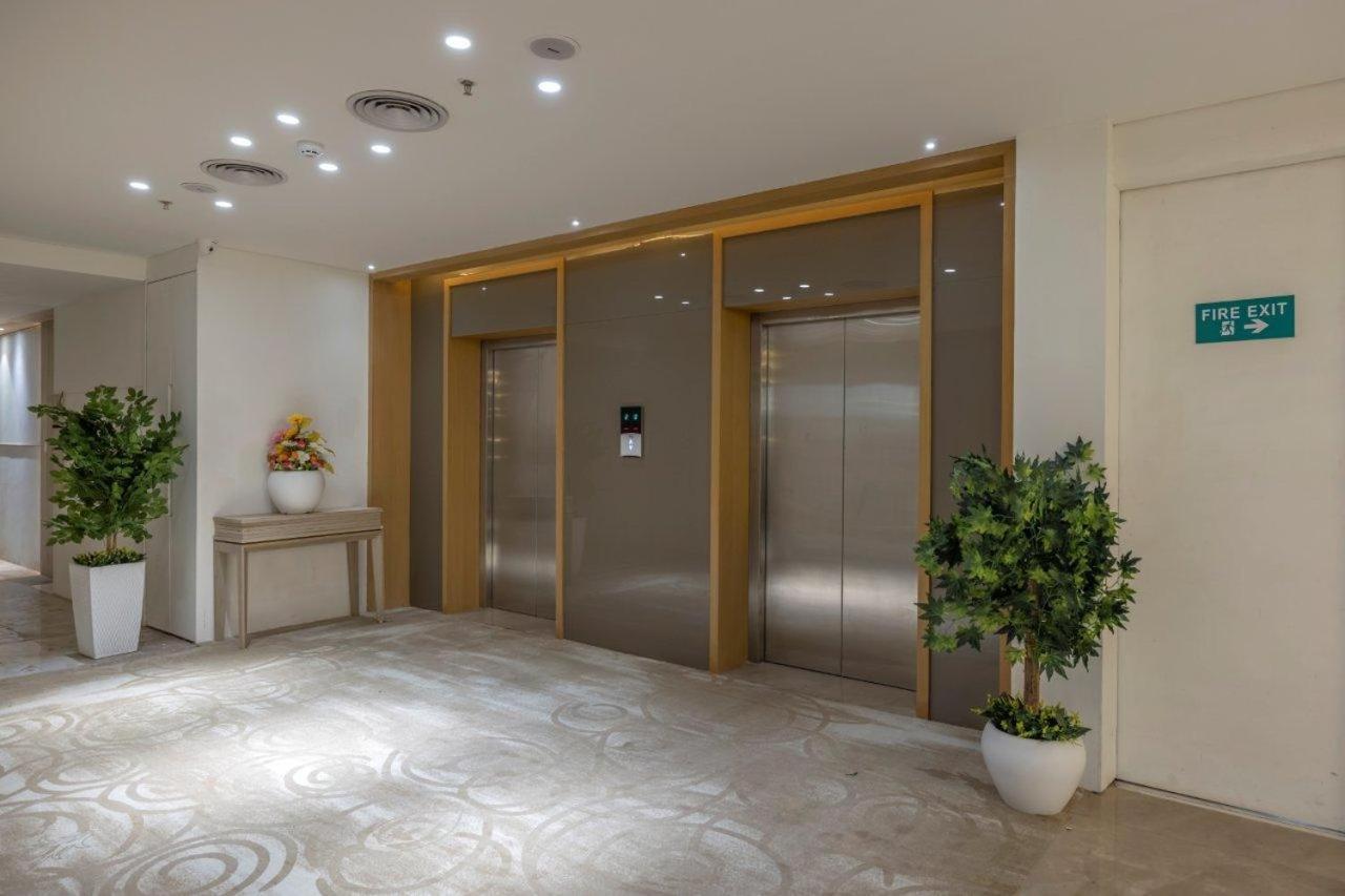 Sarovar Portico Morbi Екстер'єр фото